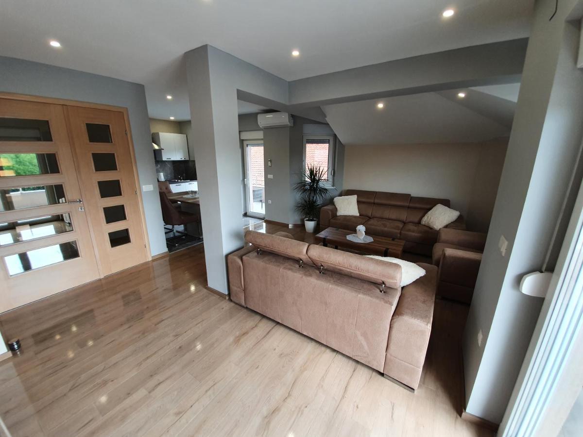 Satnica Dakovacka Apartman Bozur **** מראה חיצוני תמונה