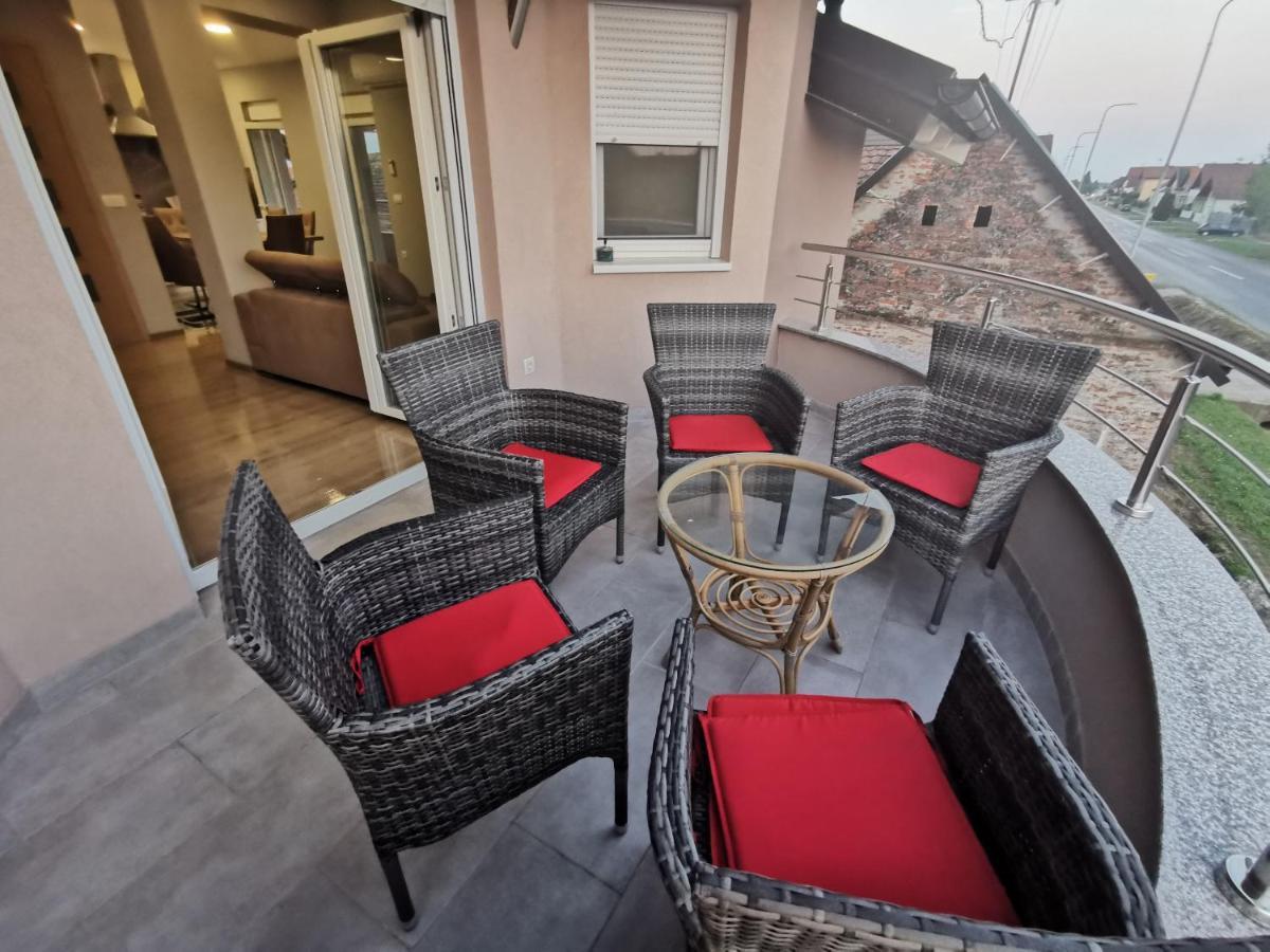 Satnica Dakovacka Apartman Bozur **** מראה חיצוני תמונה